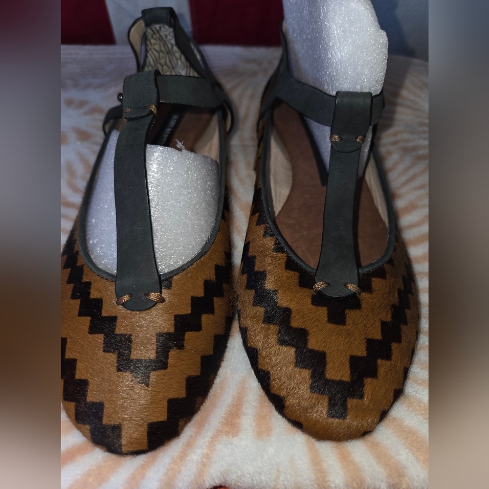 Matt Bernson Zigzag Patterned Flats in Brown and … - image 2